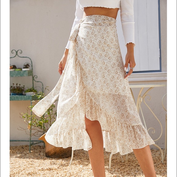 Strap Floral Chiffon Skirt - Picture 2 of 5